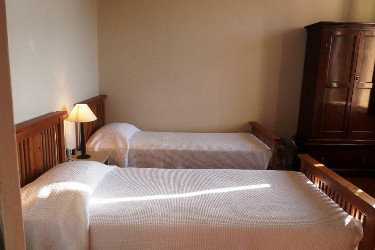 Charming 2 Bed With Balcony Located In Old Town Easy Walk To The Palais And Beaches 120 Cannes